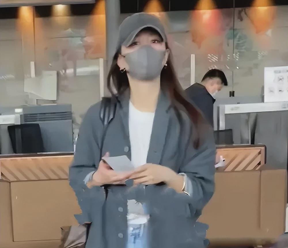 曝文章带新女友见家长！酒喝多到随地乱吐，文妈妈嫌弃表情太抢镜（组图） - 35