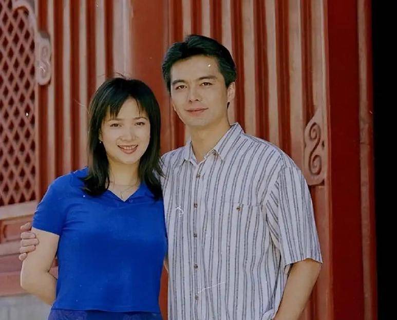 61岁演员何晴去世，好友公开住院照，瘦了很多，变化太大难认出（组图） - 12