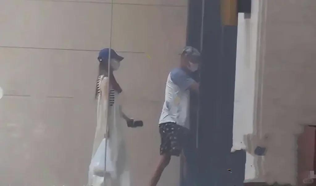 曝文章带新女友见家长！酒喝多到随地乱吐，文妈妈嫌弃表情太抢镜（组图） - 33
