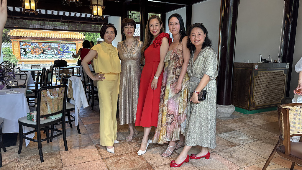 澳中精英女企业家协会,举办圣诞派对高茶雅聚(组图) - 10