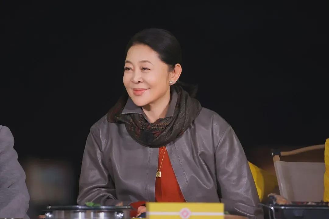 00后的“梦中情奶”倪萍，牛得像活了三辈子（组图） - 1