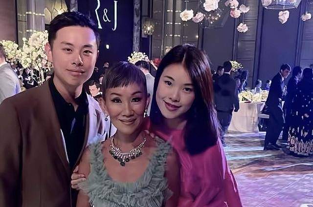 恭喜！香港知名豪门千金正式结婚，在维也纳某博物馆举办古典婚礼（组图） - 8