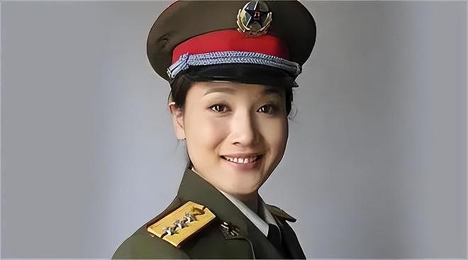 58岁侯勇老来得子！携小20岁三婚妻子亮相澳门，抱1岁儿子笑开花（组图） - 9