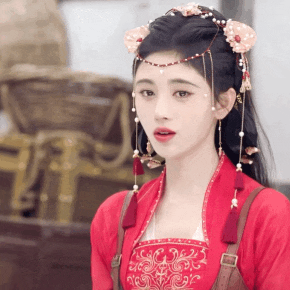 鞠婧祎风波越演越烈！过亿收入被吐槽德不配位，网友呼吁严查税务（组图） - 11