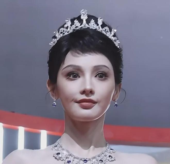 国剧盛典女星脸太僵！陈都灵像假人，彭小苒瞪眼，一有表情就崩了（组图） - 21