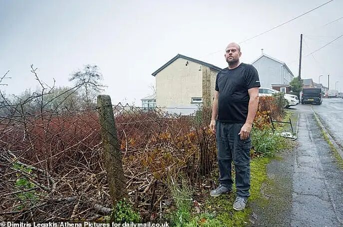 英国“虎杖谷”现状：入侵植物肆意生长，房产价值大跌，无法出售（组图） - 4
