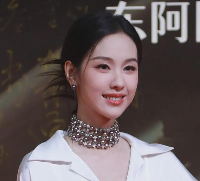 国剧盛典女星脸太僵！陈都灵像假人，彭小苒瞪眼，一有表情就崩了（组图） - 24