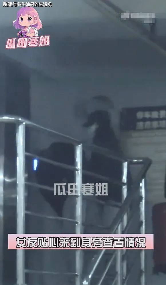 马伊琍被传再婚后,文章复婚无望带女友回家见妈妈,疑好事将近(组图) - 4