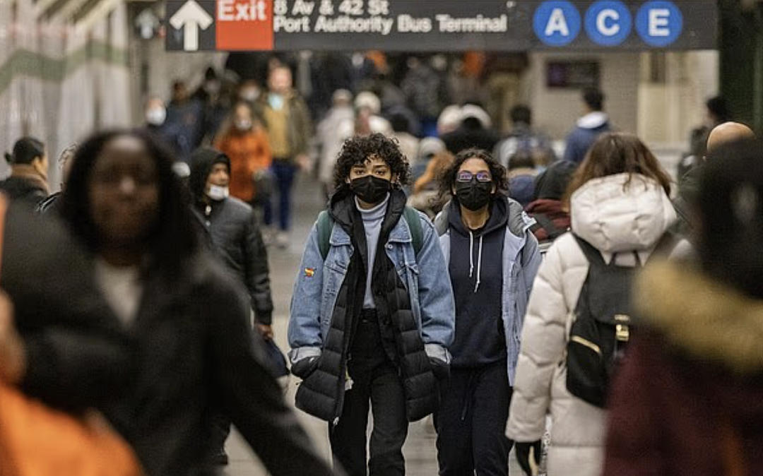 失控! “超级流感潮“爆炸,1200人死,封校+重启口罩令, 有人烧成“白肺“(组图) - 2