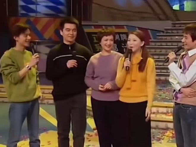 许亚军也没想到，24岁儿子许何，如今成了他深陷骂声中的“救赎”（组图） - 8