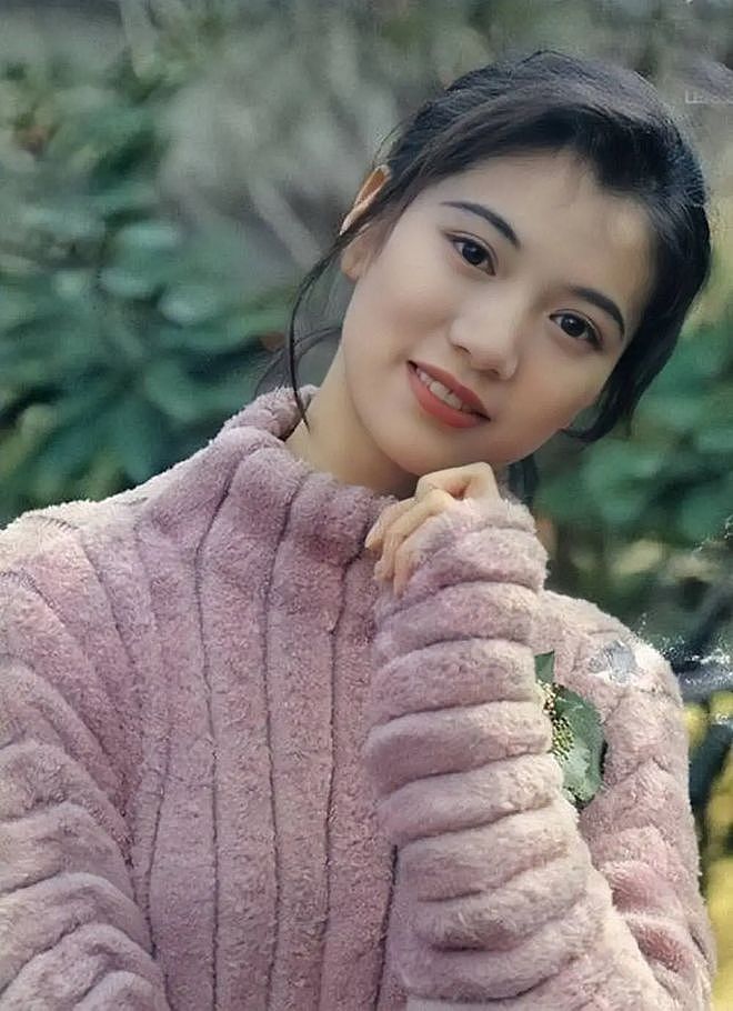 王晶说袁咏仪第一次拿影后是运气好,六位影帝影后为袁咏仪做配角(组图) - 5
