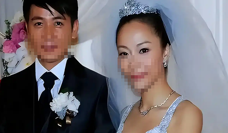 晚节不保？知名演员被相爱10年前任手撕，恋爱细节曝光，网友：这么喜欢找姐姐...（组图） - 13