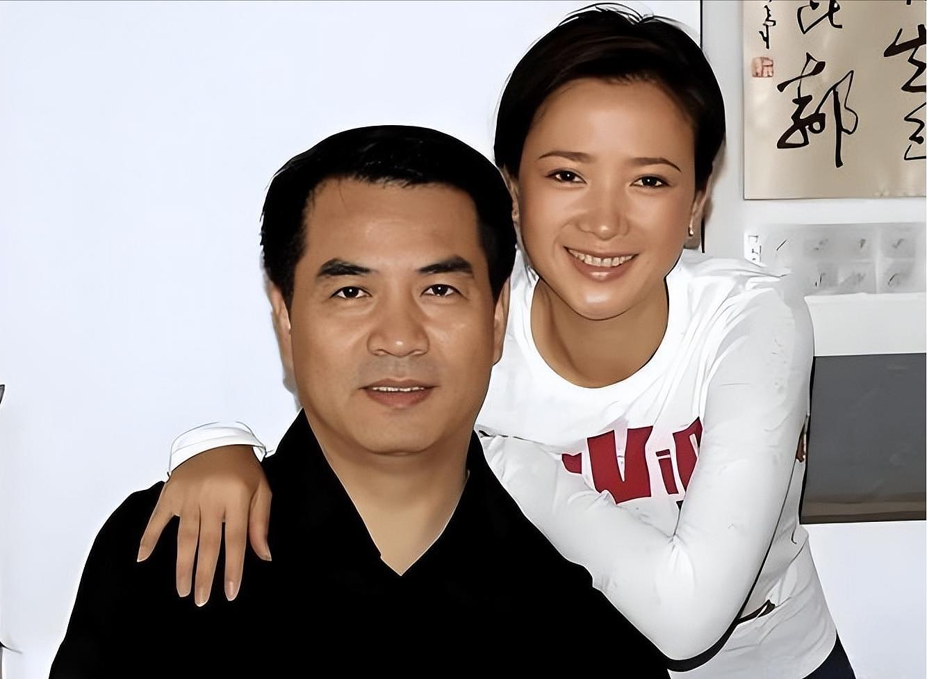 廖京生不忍了！公开回应与何晴的真实关系，照顾10年传闻真相大白（组图） - 12