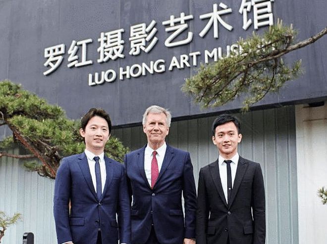 好利来大公子罗昊转性做女人,被骂到关闭账号(组图) - 17