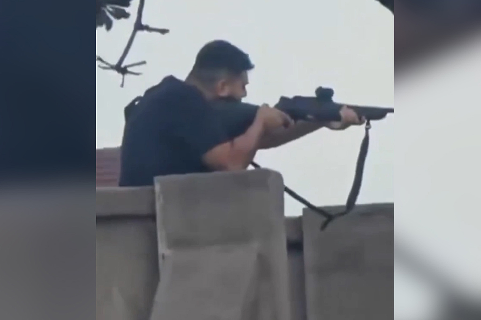 杀手是合法持枪的公民，英雄是恐惧遣返的难民：血染澳洲海滩的悖论（组图） - 2