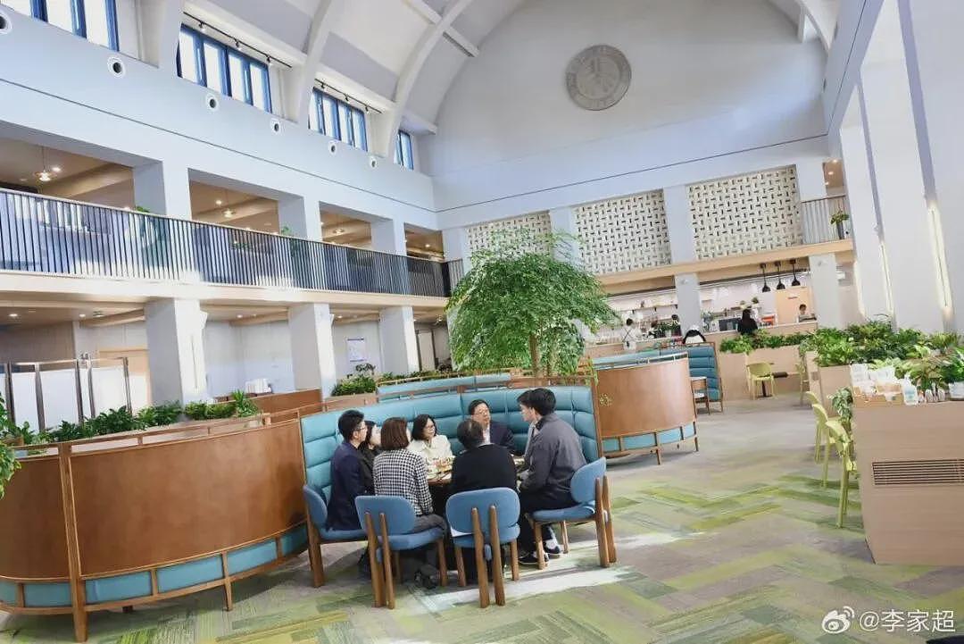李家超走进北京大学，“与在京港青共晋早餐”（组图） - 5