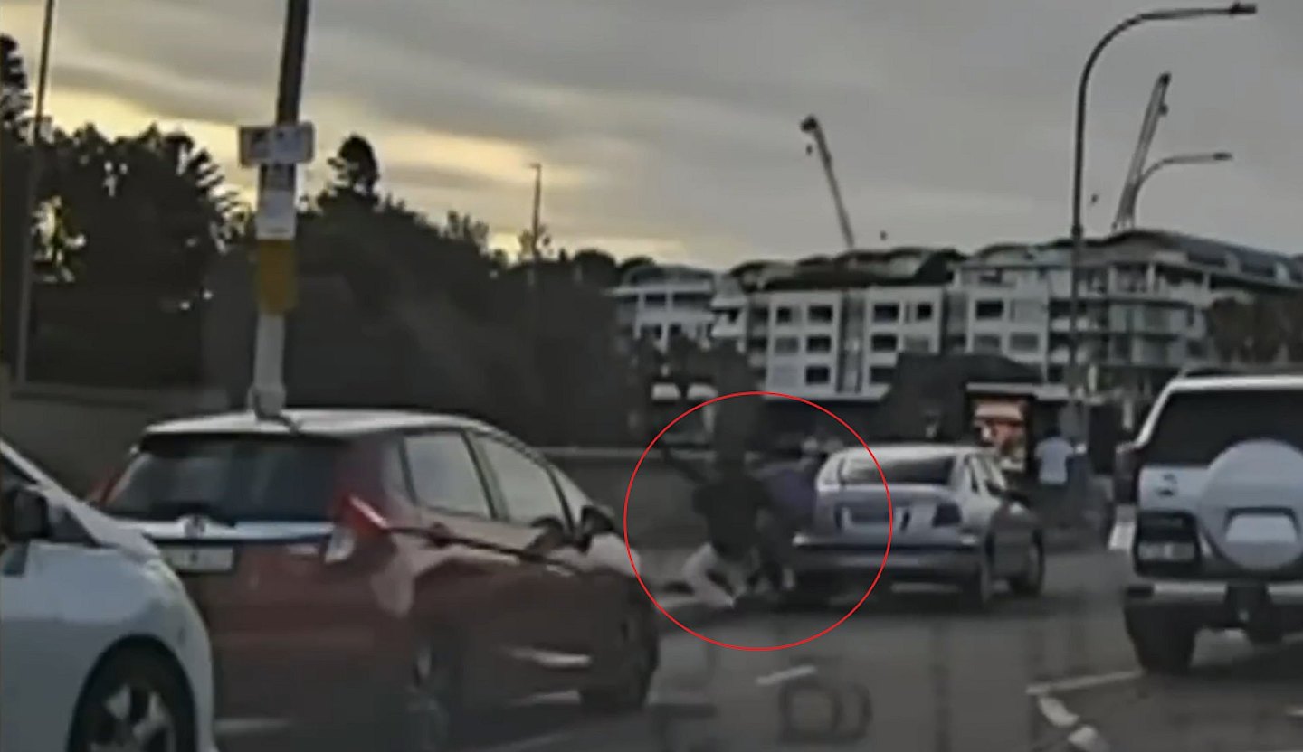 澳洲悉尼枪击案：英雄不止一人！退休夫妇曾扑上欲夺枪双双中弹亡（组图） - 4
