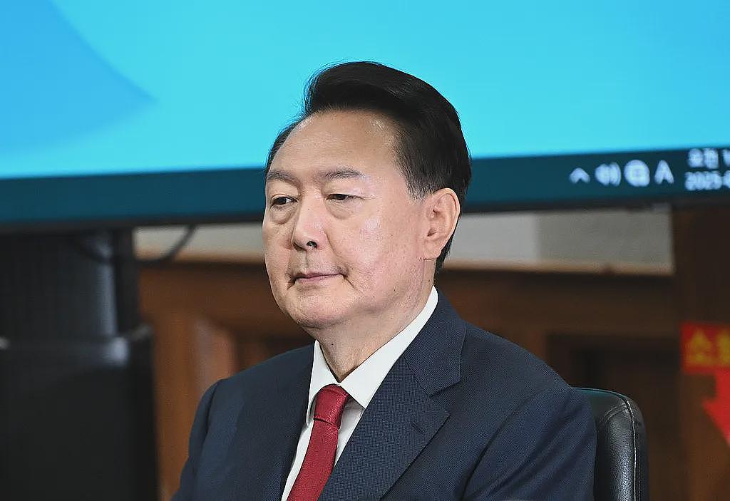 照片曝光!尹锡悦为掩盖“上班迟到”曾修建“秘密通道”,去年11月迟到10次(组图) - 1