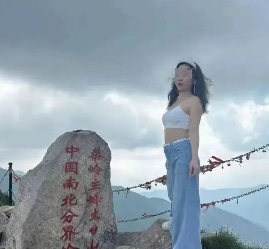 陕西女老师在百人大群诅咒自己学生得甲流,群内猖狂嘴脸和生活照被扒好离谱(组图) - 10