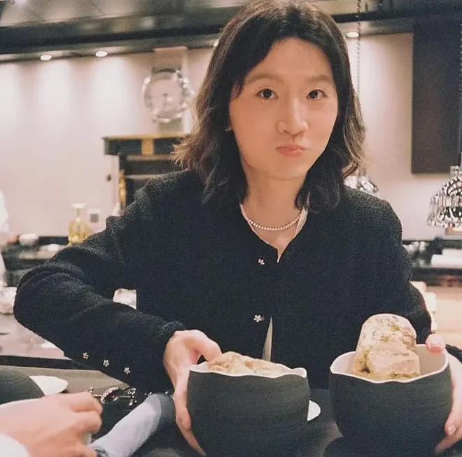 好利来大公子罗昊转性做女人,被骂到关闭账号(组图) - 1