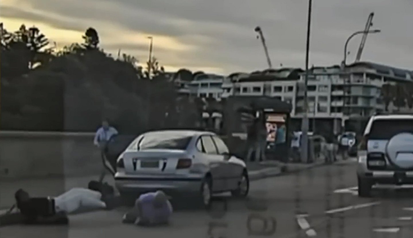 澳洲悉尼枪击案：英雄不止一人！退休夫妇曾扑上欲夺枪双双中弹亡（组图） - 7
