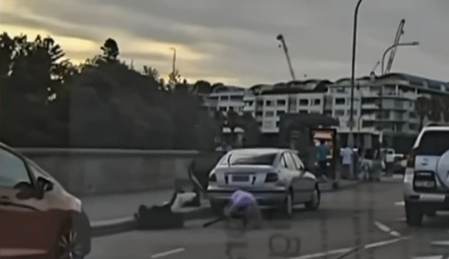 澳洲悉尼枪击案：英雄不止一人！退休夫妇曾扑上欲夺枪双双中弹亡（组图） - 6