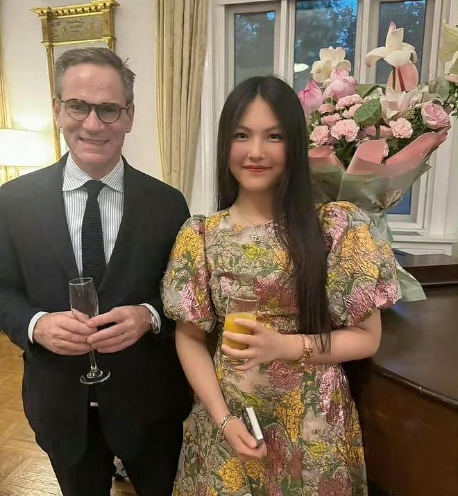 硬闯啊？李湘王岳伦为16岁女儿王诗龄铺路到豪门何超琼霍启刚身边（组图） - 8