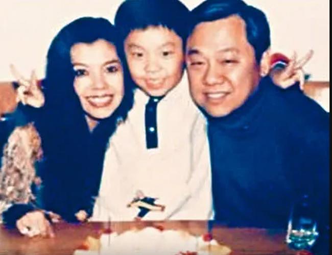 大瓜：中国著名女星沈傲君疑嫁73岁叶剑英之子叶选廉（组图） - 6