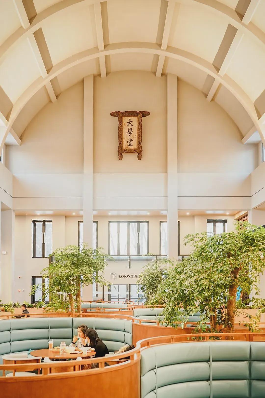 李家超走进北京大学，“与在京港青共晋早餐”（组图） - 6