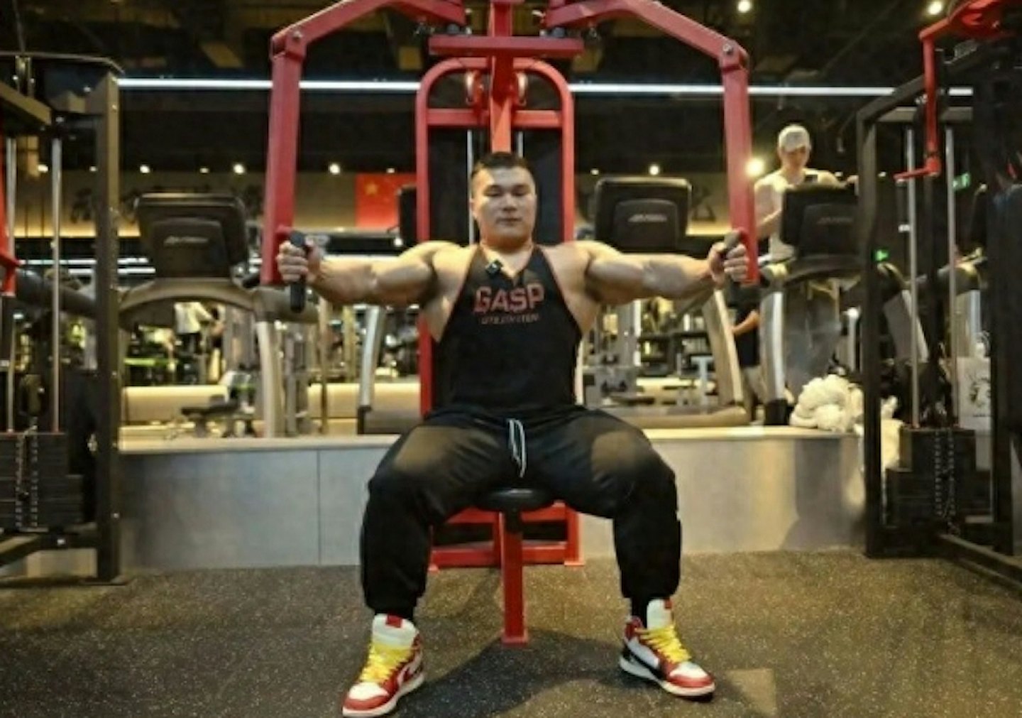 30岁中国健美冠军王昆猝死!曾获CBBA赛事8连冠,新健身房筹备中(组图) - 2