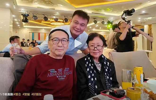 75岁斯琴高娃近况曝光令人担忧!比以前瘦了不少,私下没少抽烟(组图) - 1
