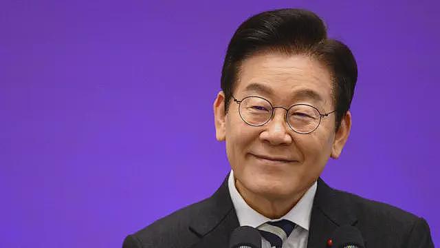 脱发“关乎生存”?韩国总统李在明推动相关治疗进健保引发争议(组图) - 1