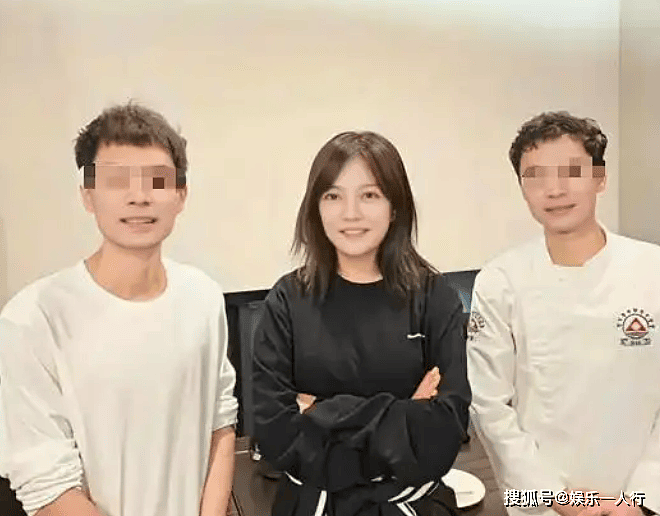 面相彻底变了!49岁赵薇回老家,包裹的严严实实,如今低调无人识(组图) - 7