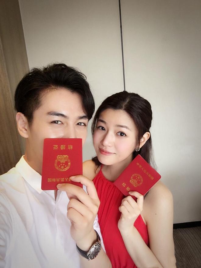 热搜第一!业内曝陈晓陈妍希离婚原因,玩的花,冷暴力,很不简单(组图) - 6