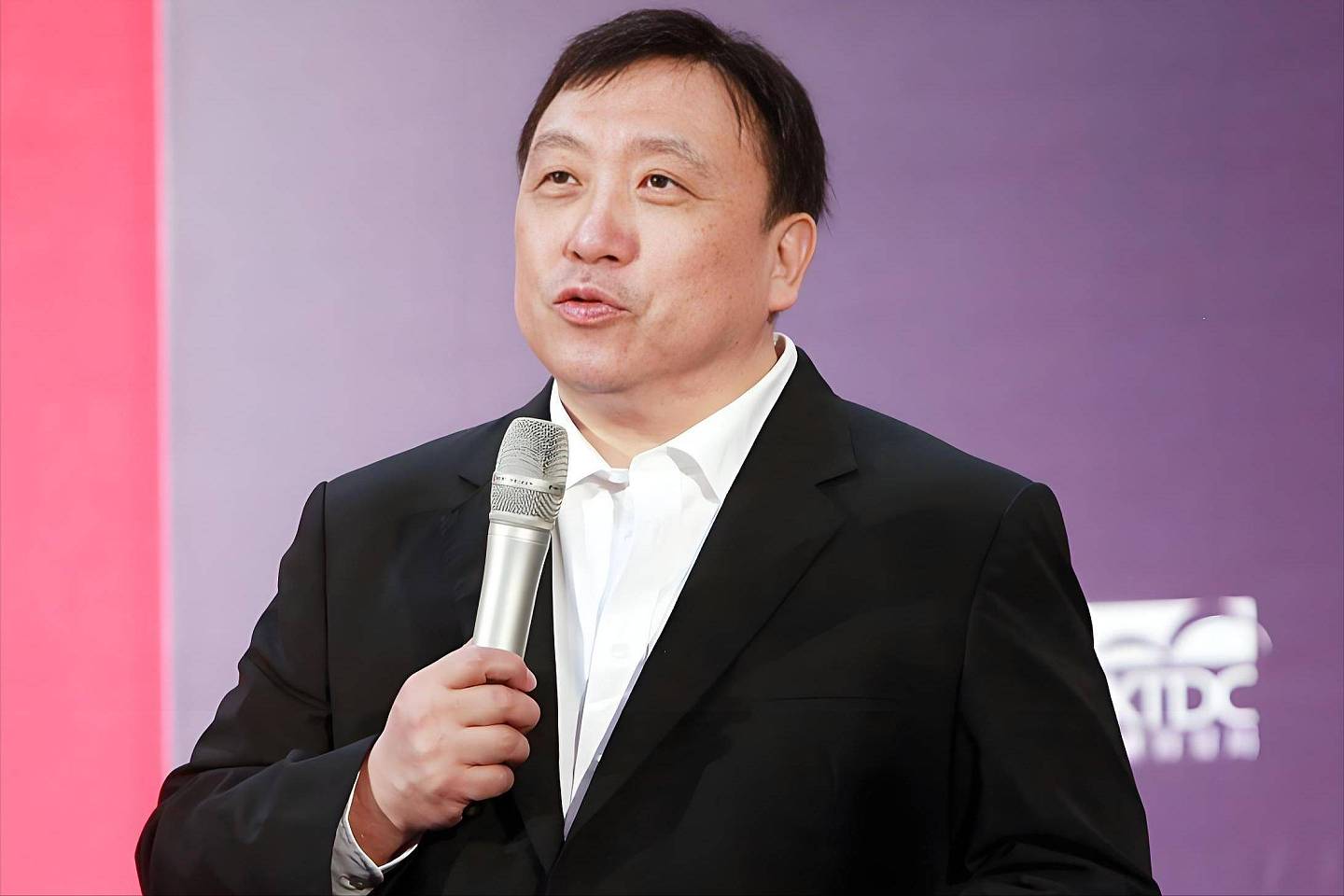 70岁王晶转行做狗仔：曝光张国荣死亡真相，还揭露古天乐美国隐婚（组图） - 1