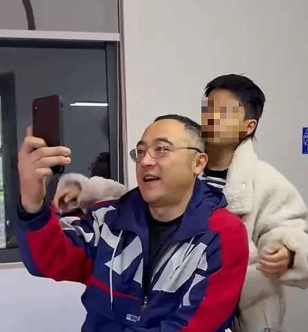 中国搬家老哥一口流利英语,惊呆老外!赚过几千万的澳洲海归却干99块的活(组图) - 5