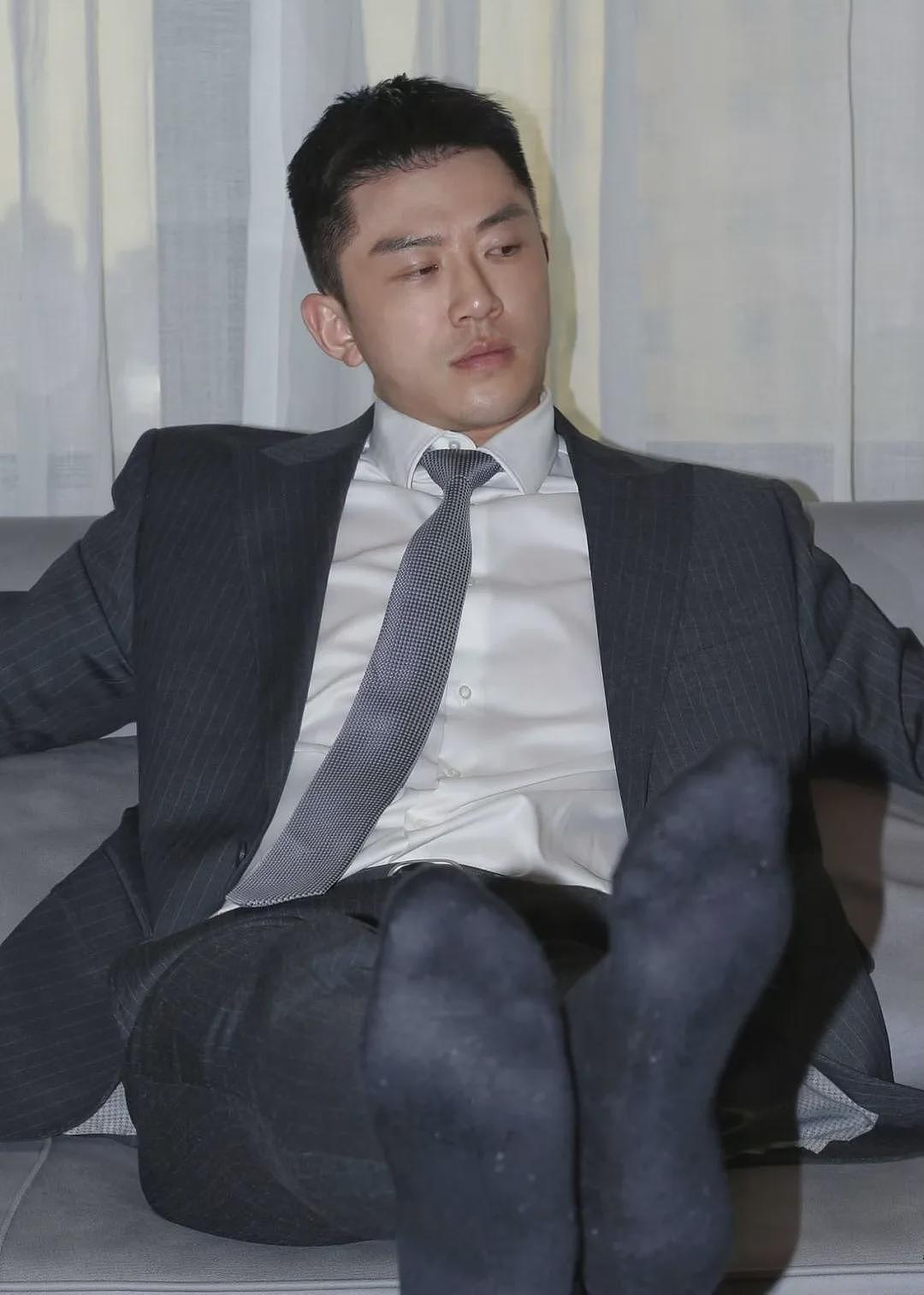 【帅哥】S 猛男大赏：10个长得帅、身材好、包很大的猛男，谁不爱（组图） - 18