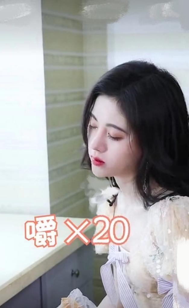 “完美爱豆”鞠婧祎爆大雷?普通女孩的12年逆袭路,会毁于一旦吗(组图) - 34