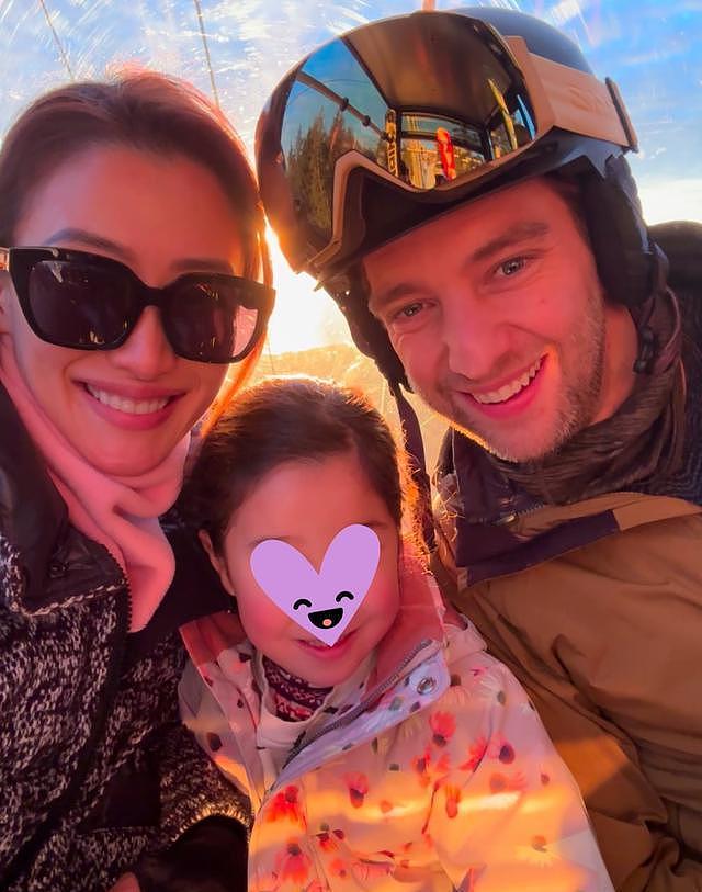43岁香港著名星二代和外籍男友已经生了孩子,但至今都没有结婚(组图) - 4