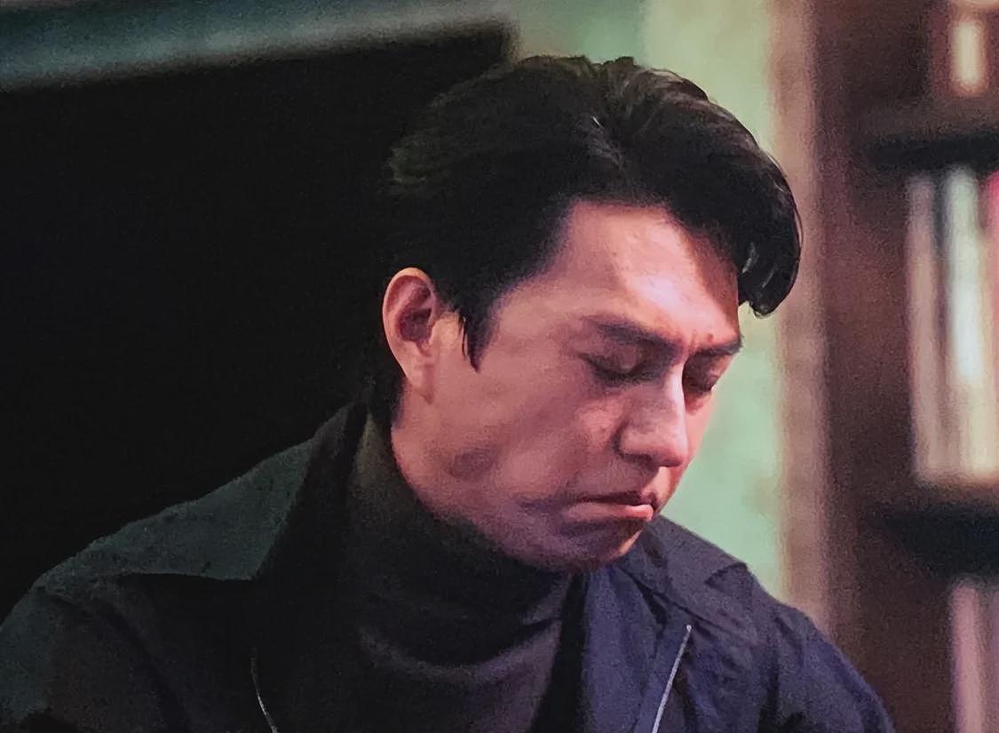 拔出萝卜带出泥！中戏院长郝戎自首被查，靳东也被牵连（组图） - 6