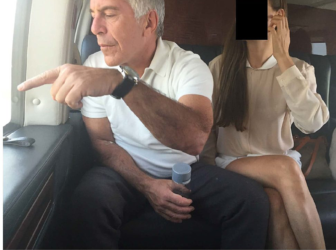 爱泼斯坦“恶魔岛”明码标价多国美女？盖茨揽女伴新照流出，多位亿万富翁首公开（组图） - 18