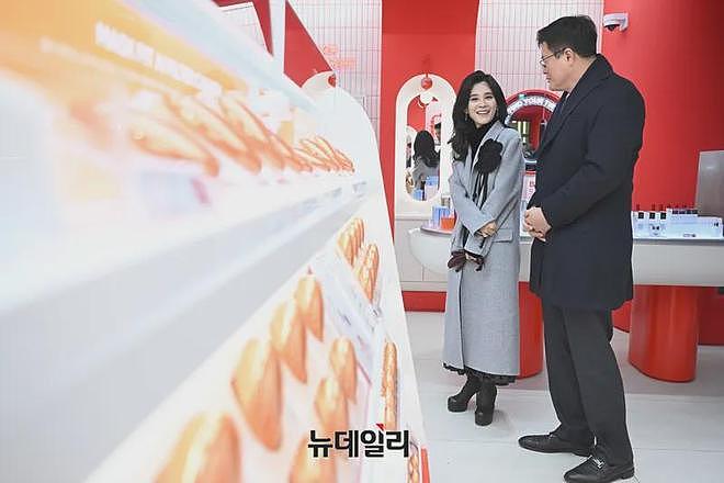 55岁三星长公主走路要人扶、白发藏不住？人间富贵花背后辛酸多…（组图） - 6
