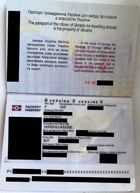 爱泼斯坦“恶魔岛”明码标价多国美女？盖茨揽女伴新照流出，多位亿万富翁首公开（组图） - 8