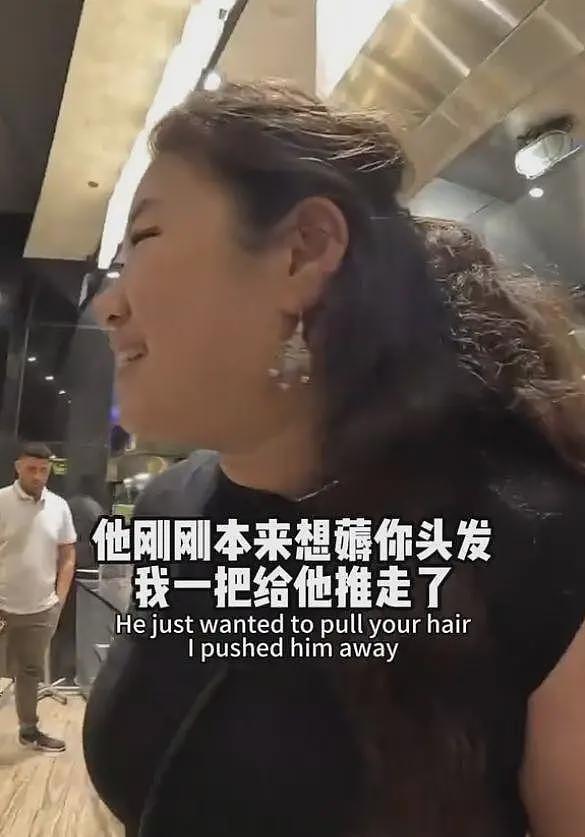 俩中国女生埃及游，与当地5人互殴，完胜后获围观者竖拇指（组图） - 21