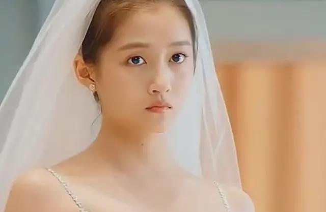 狗仔确认鹿晗和关晓彤分手,意外透露女方能喝酒,深夜酒局没醉过(组图) - 4