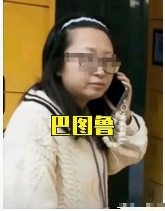 女大学生偷外卖吃到排泄物后猛踹外卖柜，加料过程和监控曝光正脸后被群嘲（组图） - 13