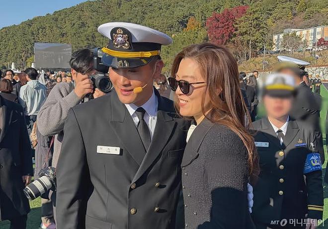 55岁三星长公主走路要人扶、白发藏不住？人间富贵花背后辛酸多…（组图） - 41