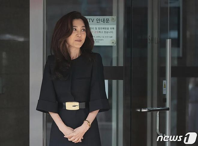 55岁三星长公主走路要人扶、白发藏不住？人间富贵花背后辛酸多…（组图） - 16