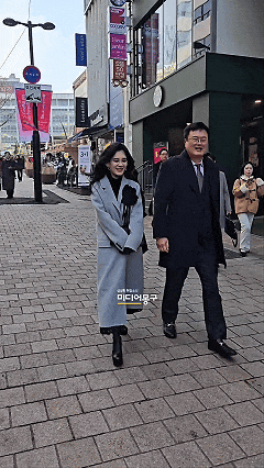 55岁三星长公主走路要人扶、白发藏不住？人间富贵花背后辛酸多…（组图） - 7