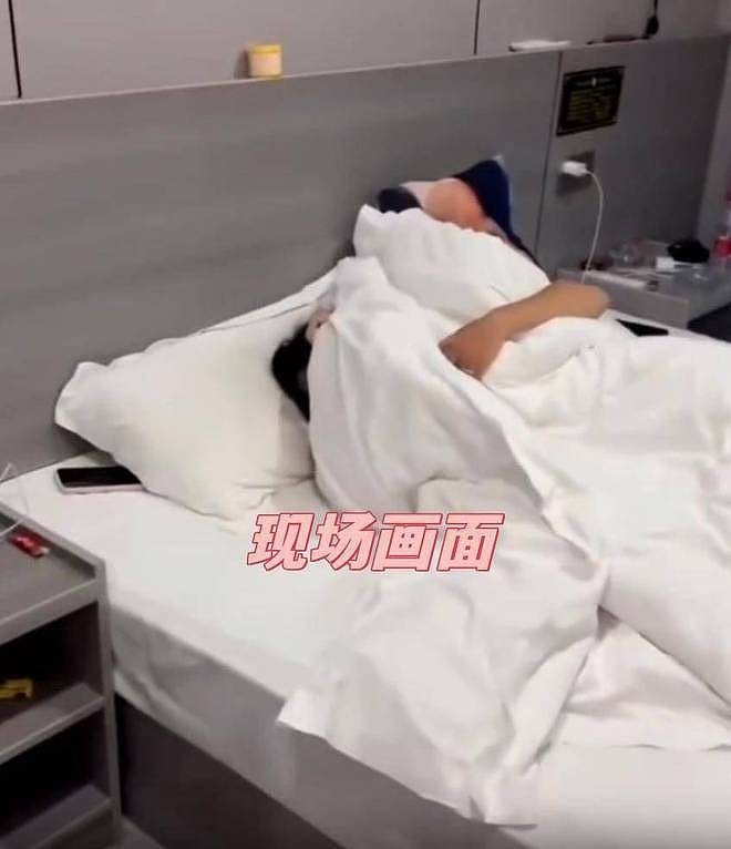 大瓜！年轻少妇出轨被当场抓奸，丈夫唯唯诺诺，视频曝光惹怒网友（组图） - 6